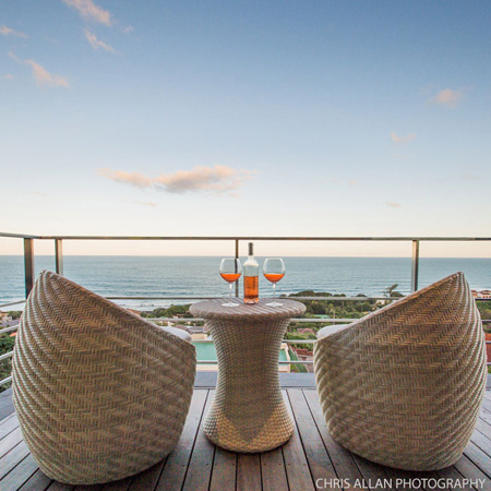 HOME-DZINE | Outdoor Furniture - This unique setting is part of Mobelli's Ferrara Collection. The table and chairs feature a wovn herringbone weave pattern.