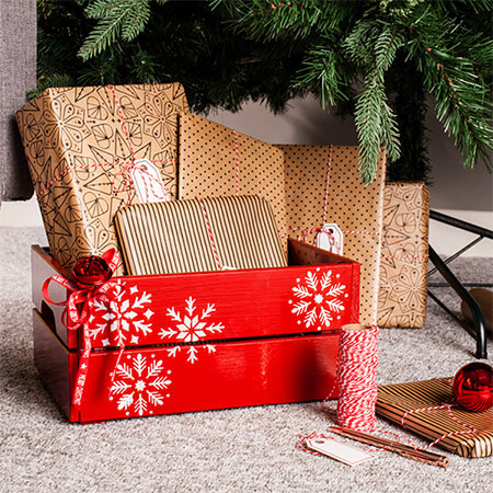 HOME-DZINE  | Rust-Oleum Crafts - Use Rust-Oleum Painter's Touch Plus to create a unique festive crate for under the Christmas tree.