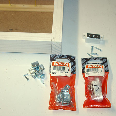 HOME-DZINE | Eureka DIY products - secure a door catch to the frame and cabinet / box frame. For this project a double roller catch was used, but you can just as easily use a magnetic hinge catch. Eureka have a selection of door fastenings.