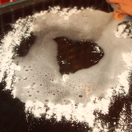 Clean a hob the eco-friendly way