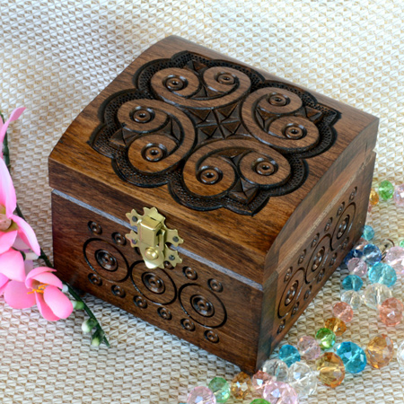 Discover the art of carving