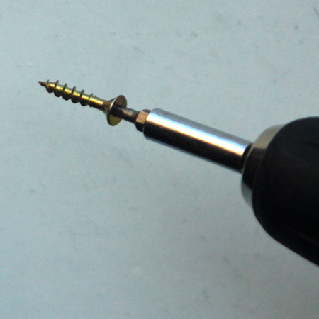 The snug fit of the screw onto the square hole bit means you can work at any angle, while the screw stays firmly bedded on the screwdriver bit. That frees up your hands for other important tasks while you work.