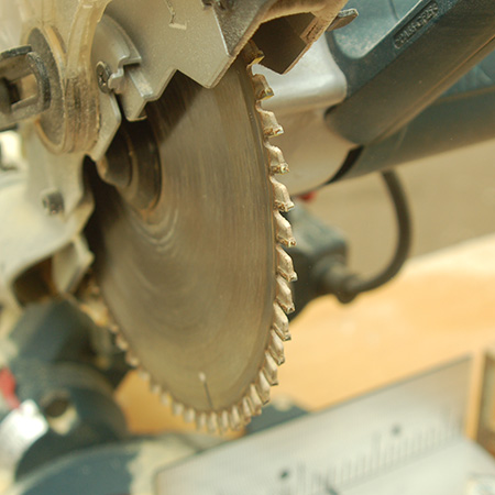 When cutting your own timber down to size, many beginner DIY enthusiasts tend to overlook the thickness of the cutting blade and end up with pieces that are too short, or may even end up not having enough timber to complete the project. 
