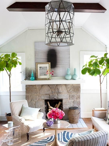 If there is one thing that rental properties lack, it's eye-catching light fittings