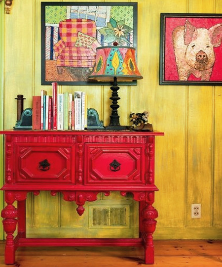 Colour your world with Bravo spray paint in fiery red