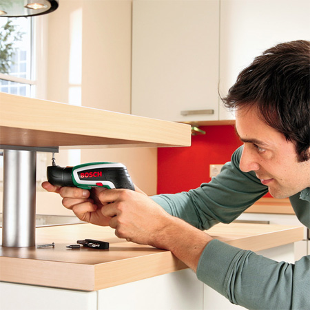 Part of the IXO Collection - the Angle Screw Adapter allows for fitting screws in corners, narrow gaps and confined spaces.