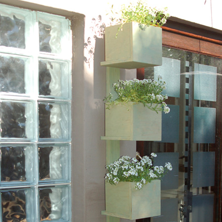 HOME-DZINE | Make a planter with French cleat mounting system
