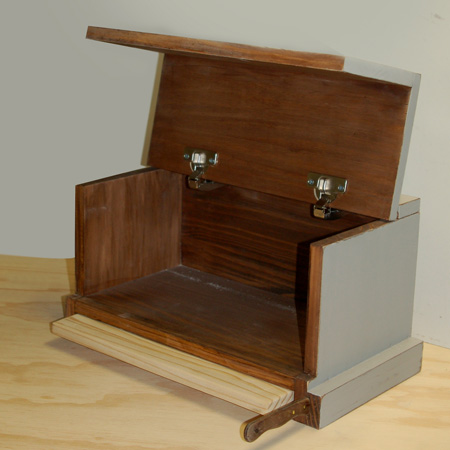 HOME-DZINE | The pine bread bin has an integral slot for the pine cutting board and a holder for your knife.