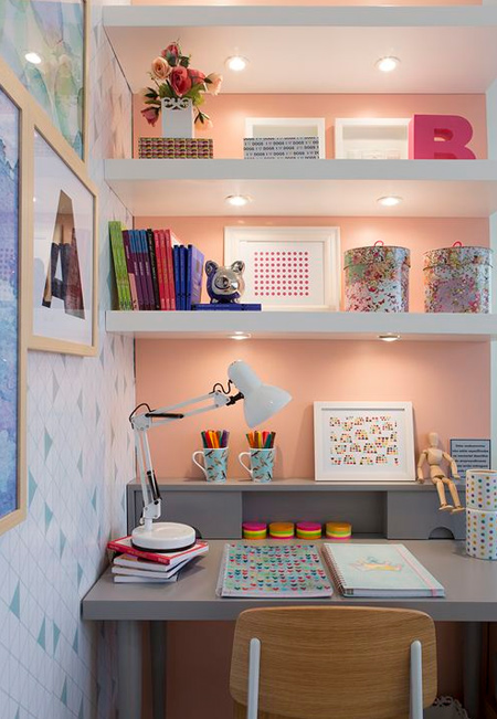 Decorate with grey and pink