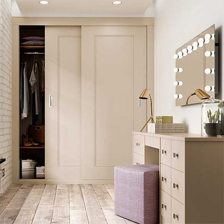 Whether you have a dedicated room that serves as a closet and dressing room, or a walk-through area fitted with built-in cupboards, you want to design a dressing room or closet that meets all your needs.