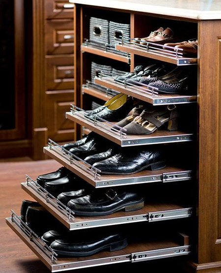 A practical storage idea is to make a unit with pull-out shelves.ll-bearing drawer runners start at around R15 per pair, making this a very affordable project for shoe storage.