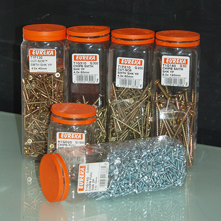 With so many different types of screws to choose from, it can be difficult to choose the right one, especially if you are a beginner DIY enthusiast. We offer a few types on choosing the right screw.