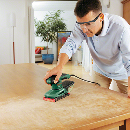 The Bosch PSS 200 AC Orbital Sander is the ideal solution for fast sanding.