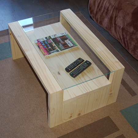DIY coffee table without any stain and finished with Woodoc Antique Wax.