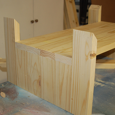 BELOW: Sides with mounted shelf.