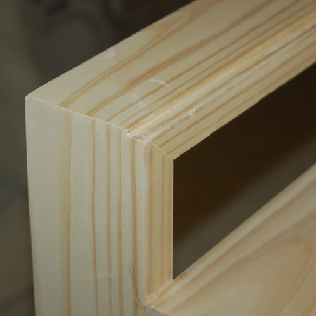 Should there be any small gaps at the joins where the mitred corners meet, use sawdust and wood glue to fill. Immediately wipe away any excess glue with a damp cloth