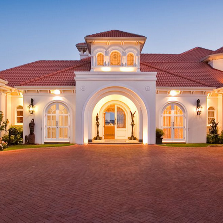 Home-Dzine - Clay paving bricks have been used in construction as far back as the Egyptian age. Today's clay pavers are manufactured in a variety of colours, styles and textures, and remain the most enduring of landscaping materials for residential homes. 