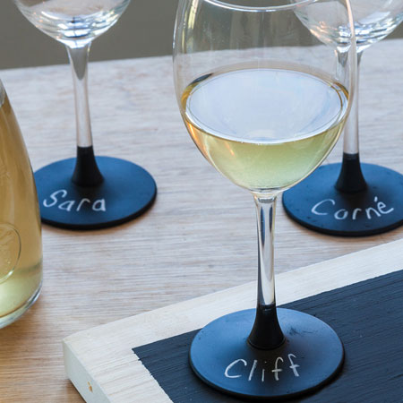 HOME-DZINE | Rust-Oleum Crafts - Use chalk to label the different types of cheeses on your cheese platter and apply chalkboard spray paint to the base of wine glasses to personalise.