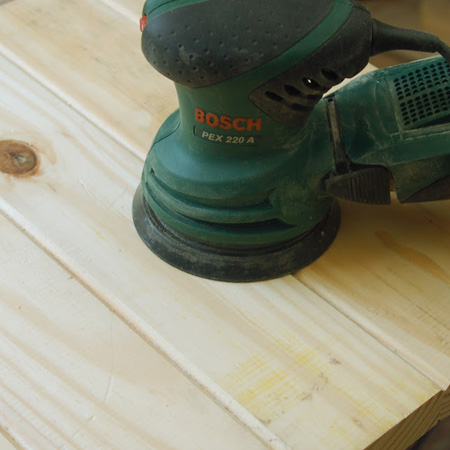 GOOD TO KNOW: If you have a router, route a chamfered edge all around each individual slat, excluding the edge along the centre.