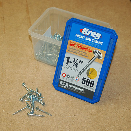 Use 32mm coarse-thread pocket hole screws to assemble the base of the plant stand.