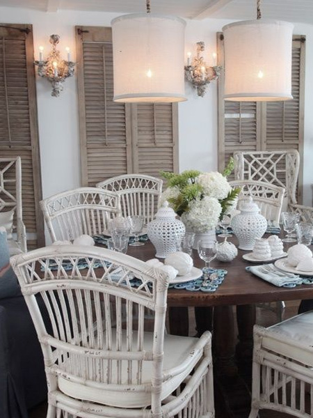 HOME-DZINE | Wicker Furniture - Spray paint is the perfect choice for painting wicker or cane furniture. Spray paint gets into all the difficult areas and between the weave design. Rust-Oleum have a range of spray paints that are easy to apply, offer high coverage, and are available in a kaleidoscope of colours. You will find the full range of Rust-Oleum spray paints at your nearest Builders store.