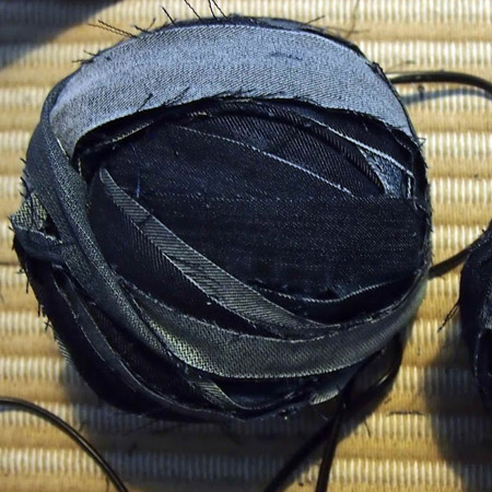 Make your own Rag Rug with old jeans
