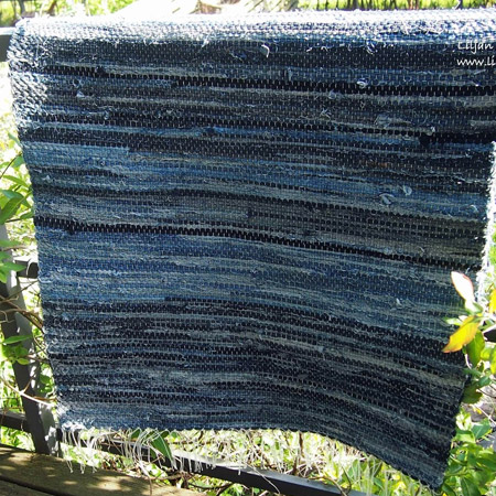 Make your own Rag Rug with old jeans