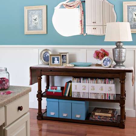 It's the little details that make all the difference in this sewing room