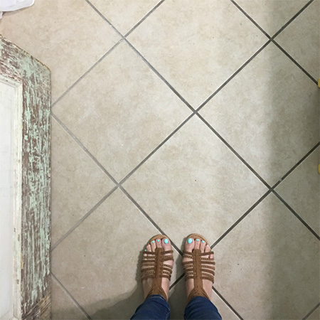 Rust Oleum Chalked Paint For Bathroom Floor, How To Update Ceramic Tile