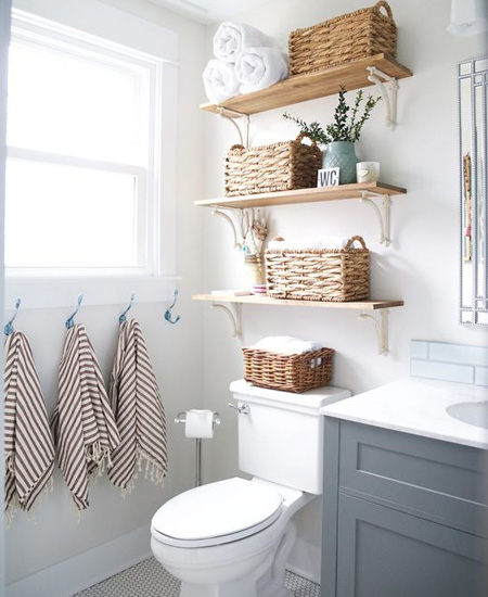 baskets for clutter in bathroom