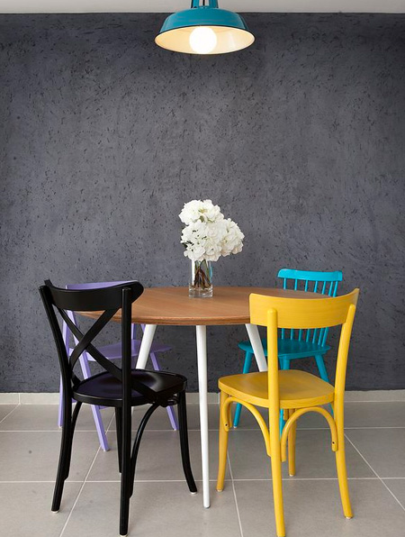 makeover dining chairs with rustoleum