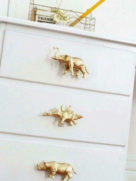 spray paint drawer knobs