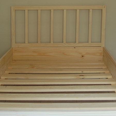 assembled pine bed