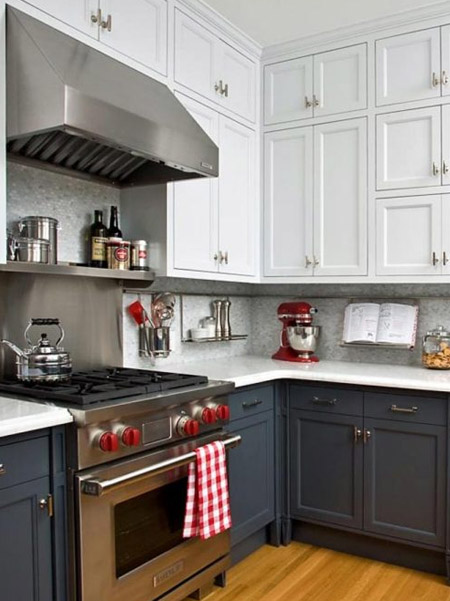 If there has to be a favourite for the latest trends, it's the two-tone kitchen