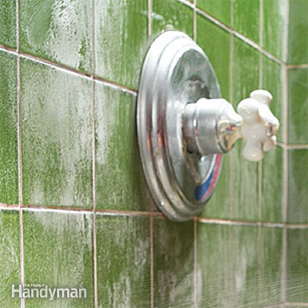 Remove stubborn bathroom stains 