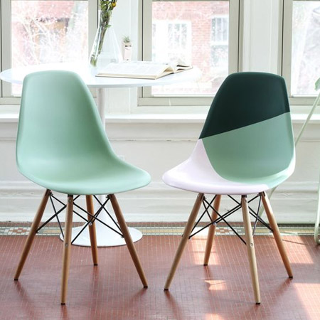 If you're looking for a way to bring a whole new look to dated furniture, or have secondhand furniture that is begging for a new lease on life, Rust-Oleum 2X UltraCover allows you to instantly revamp almost anything. Using breakthrough technology that provides super covers, you use less paint and complete a project in less time.