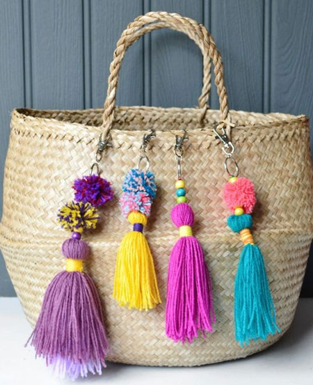 HOME-DZINE | Home and Decor Crafts - yarn tassels on straw shopping bag