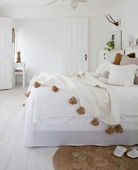 HOME-DZINE | Home and Decor Crafts - Add texture to plain bedding with tassels in neutral hues, or highlight a specific colour in a room with matching tassels.