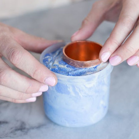 make colourful concrete planters