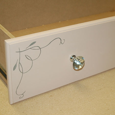 chalk painted chest of drawers