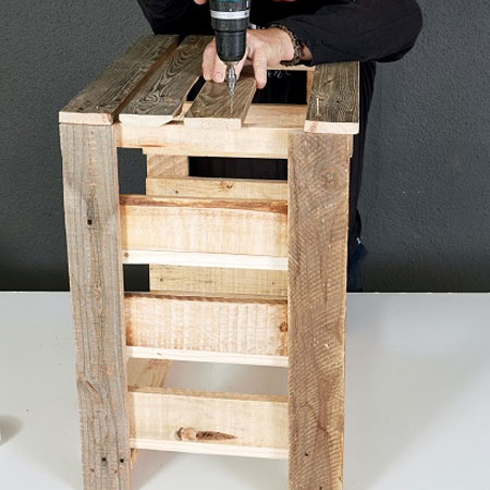 pallet wood veggie rack