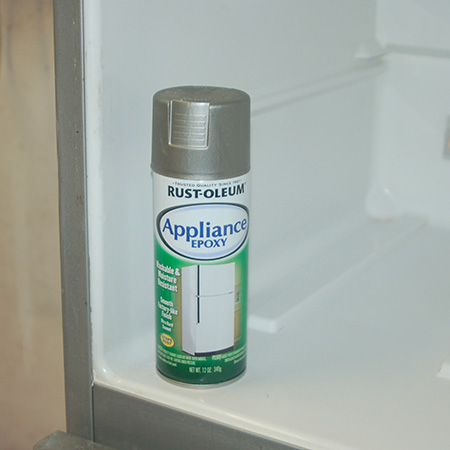 restore exterior refrigerator with Rust-Oleum Appliance Epoxy spray paint