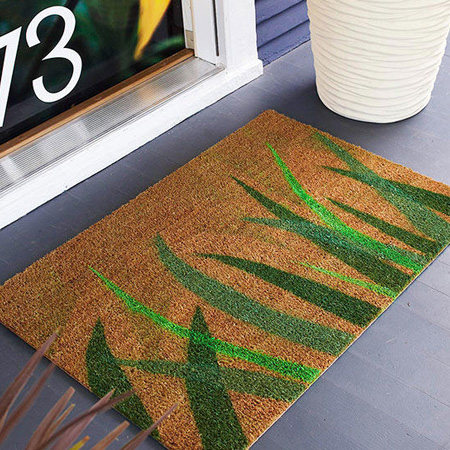 spray paint welcome door mat