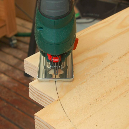 cut out circle with jigsaw