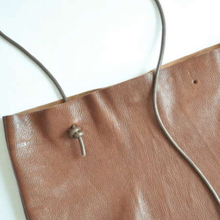 Make a leather shoulder bag