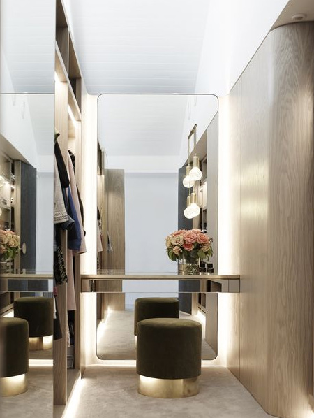 design a walk in closet