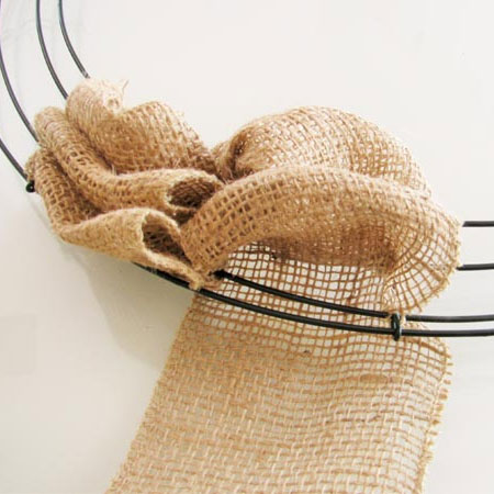 how to make burlap wreath