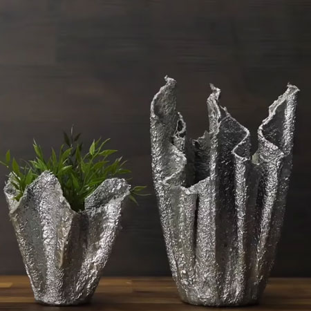 make a concrete flower pot