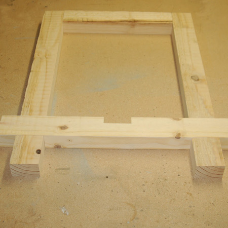 tutorial for farmhouse table with Rust-Oleum wood stain finish