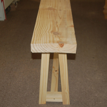 tutorial for farmhouse table with Rust-Oleum wood stain finish